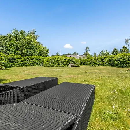 Allaine - 500m From The Sea By Interhome Bøtø By
